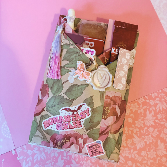 blind date with a book, mystery book box, surprise book gift, book lover gift, cozy reading gift, book subscription alternative, wrapped mystery book, bookish accessories, Maliboo book box, aesthetic book gift, vegan bookish gift